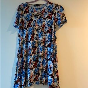 Flowy floral mini dress